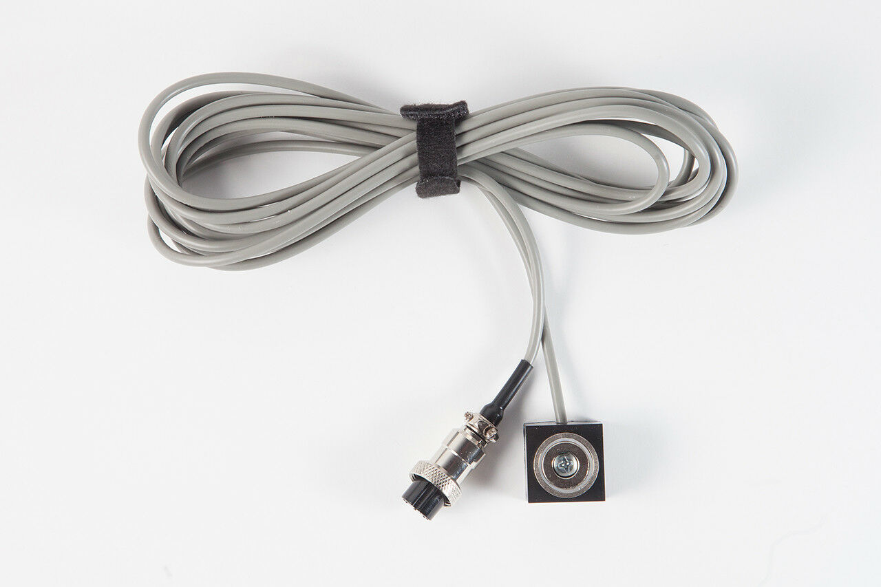 Vibrační senzor s magnetickou základnou